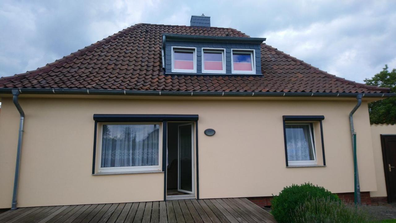 Gaestehaus „Barbara” Mit Garage In 26919 Brake Brake  Exteriér fotografie